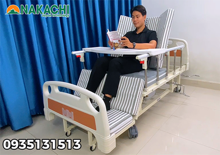  Giường Bệnh Nhân 4 Tay Quay Nakachi NC-04T